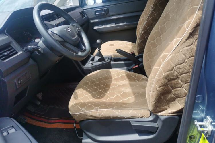 Used Wuling Hongguang PLUS 2020 1.5L Manual Standard Edition 5 Seats Left Front Seat
