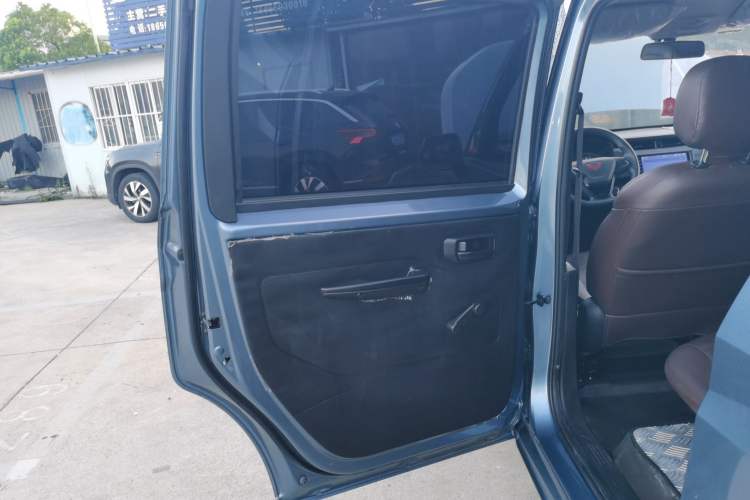 Used Wuling Hongguang PLUS 2020 1.5L Manual Standard Edition 5 Seats Left Rear Door Interior