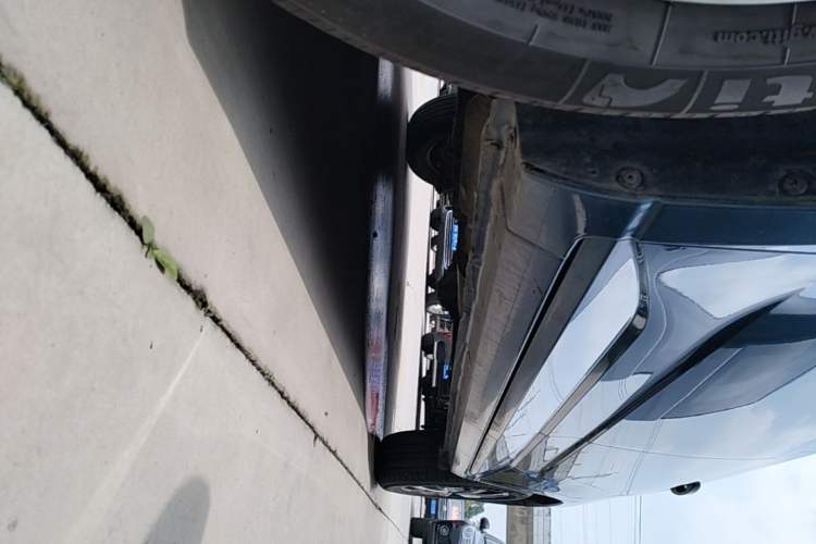 Used Wuling Hongguang PLUS 2020 1.5L Manual Standard Edition 7-Seater Left Side Sill
