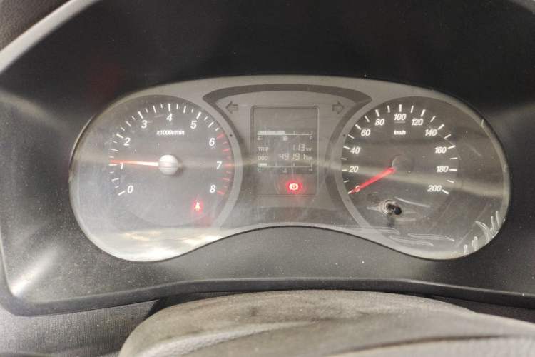 Used Wuling Hongguang PLUS 2020 1.5L Manual Standard Edition 5 Seats Odometer Close Up