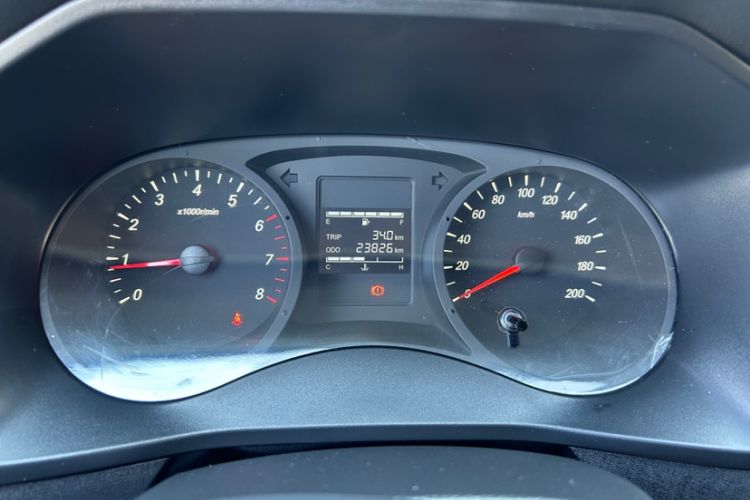 Used Wuling Hongguang PLUS 2020 1.5L Manual Standard Edition 5 Seats Odometer Close Up