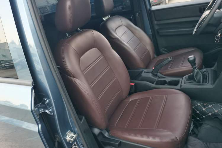 Used Wuling Hongguang PLUS 2020 1.5L Manual Standard Edition 5 Seats Right Front Seat