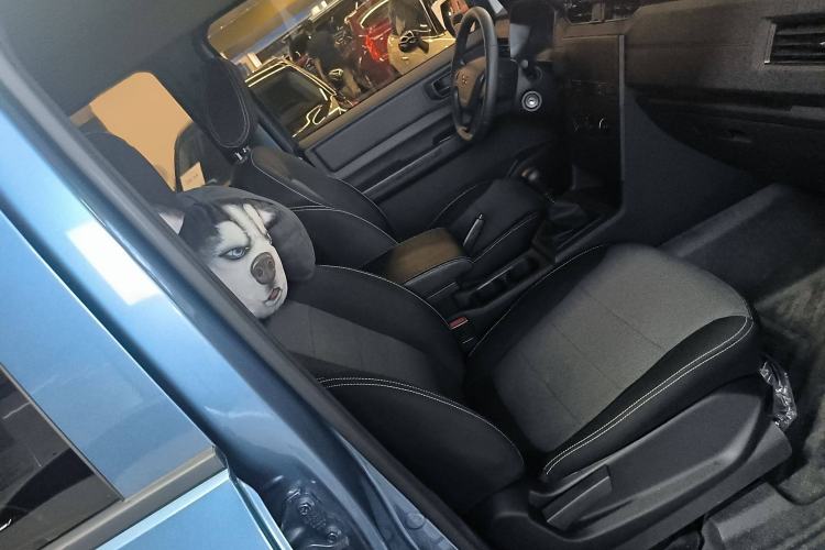 Used Wuling Hongguang PLUS 2020 1.5L Manual Standard Edition 5 Seats Right Front Seat