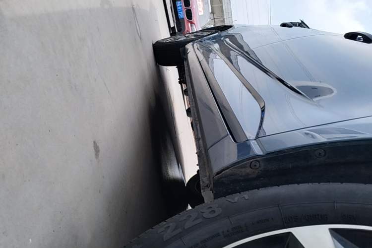 Used Wuling Hongguang PLUS 2020 1.5L Manual Standard Edition 7-Seater Right Side Sill
