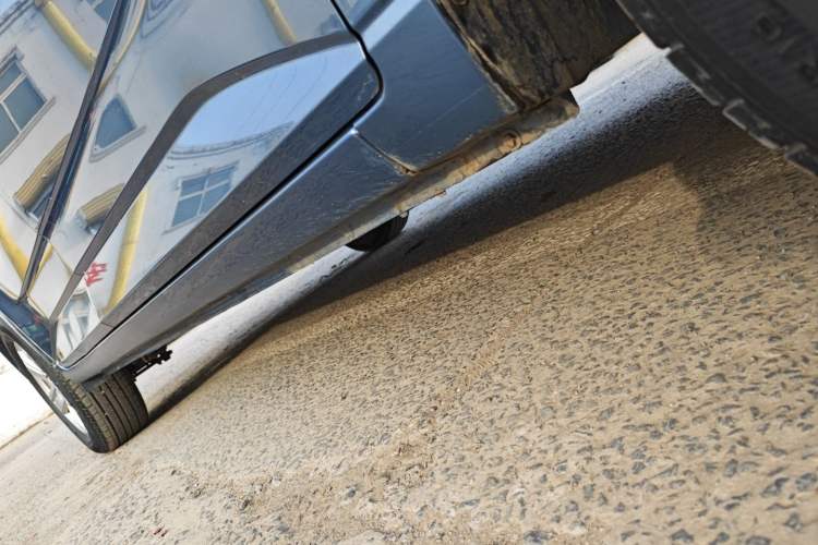 Used Wuling Hongguang PLUS 2020 1.5L Manual Comfort 7-Seater Right Side Sill