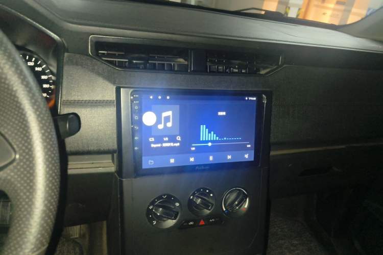 Used Wuling Hongguang PLUS 2020 1.5L Manual Standard Edition 5 Seats Audio And AC Panel