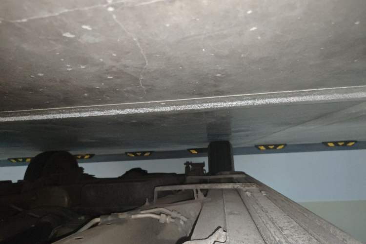 Used Wuling Hongguang PLUS 2020 1.5L Manual Comfort 7-Seater Chassis Front Right