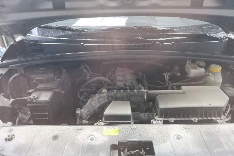 Used Wuling Hongguang PLUS 2020 1.5L Manual Standard Edition 7-Seater Engine Bay