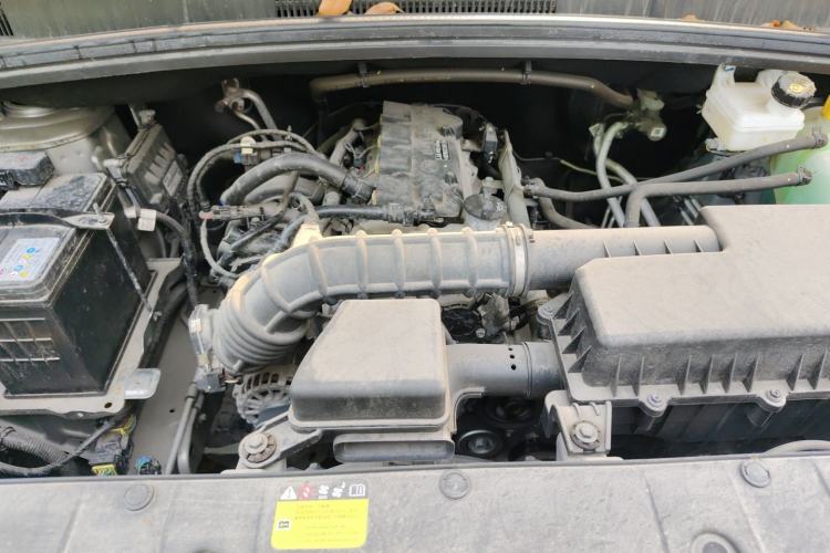 Used Wuling Hongguang PLUS 2020 1.5L Manual Standard Edition 5 Seats Engine Bay