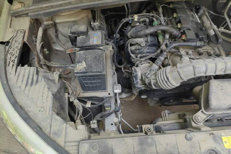 Used Wuling Hongguang PLUS 2020 1.5L Manual Standard Edition 5 Seats Engine Bay Right