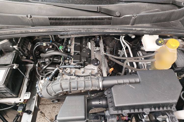 Used Wuling Hongguang PLUS 2020 1.5L Manual Standard Edition 5 Seats Engine Bay