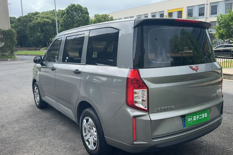 Used Wuling Hongguang PLUS 2020 1.5L Manual Standard Edition 5 Seats Exterior 1