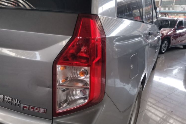 Used Wuling Hongguang PLUS 2020 1.5L Manual Standard Edition 7-Seater Exterior 3