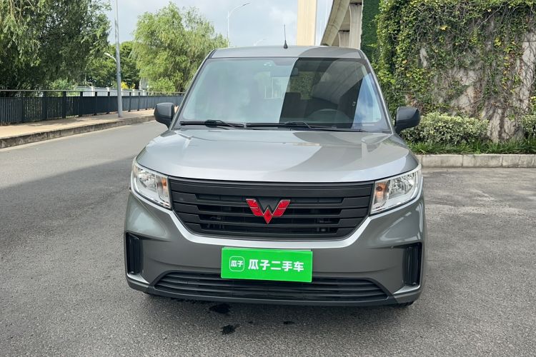 Used Wuling Hongguang PLUS 2020 1.5L Manual Standard Edition 5 Seats Front