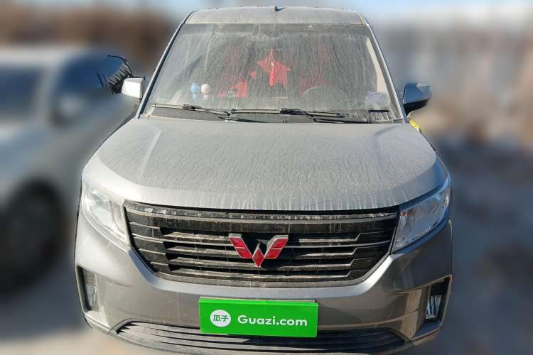 Used Wuling Hongguang PLUS 2020 1.5L Manual Comfort 7-Seater Front