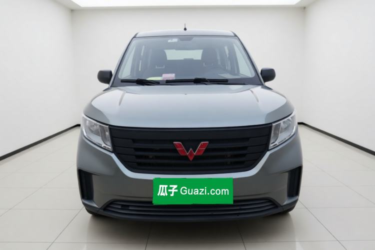Used Wuling Hongguang PLUS 2020 1.5L Manual Standard Edition 7-Seater Front