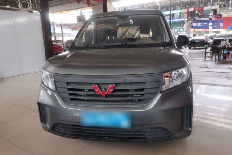 Used Wuling Hongguang PLUS 2020 1.5L Manual Standard Edition 7-Seater Front