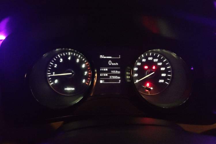 Used Wuling Hongguang PLUS 2020 1.5L Manual Comfort 7-Seater Instrument Cluster