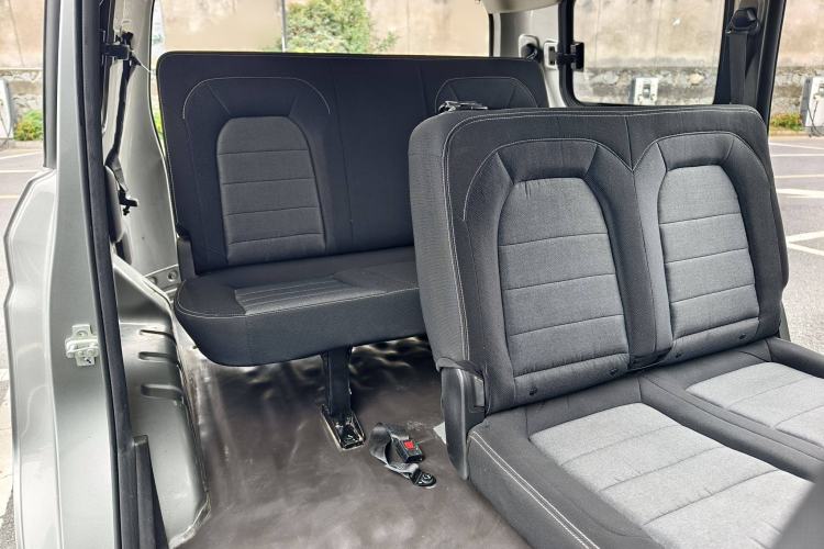 Used Wuling Hongguang PLUS 2020 1.5L Manual Standard Edition 7-Seater Interior 9