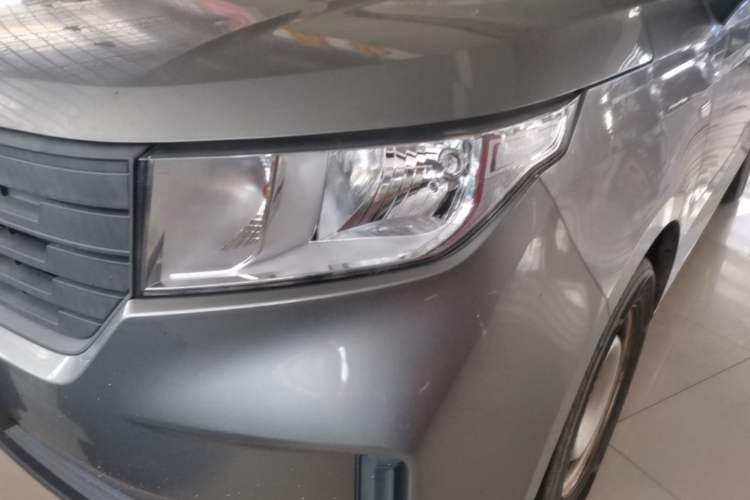 Used Wuling Hongguang PLUS 2020 1.5L Manual Standard Edition 7-Seater Left Front Headlight
