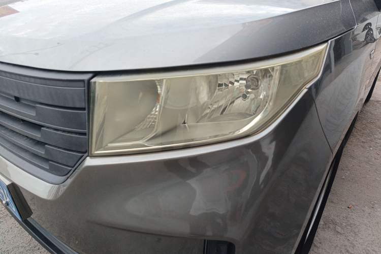 Used Wuling Hongguang PLUS 2020 1.5L Manual Standard Edition 5 Seats Left Front Headlight