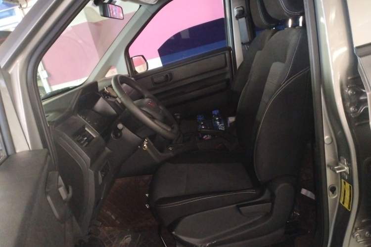 Used Wuling Hongguang PLUS 2020 1.5L Manual Standard Edition 5 Seats Left Front Seat