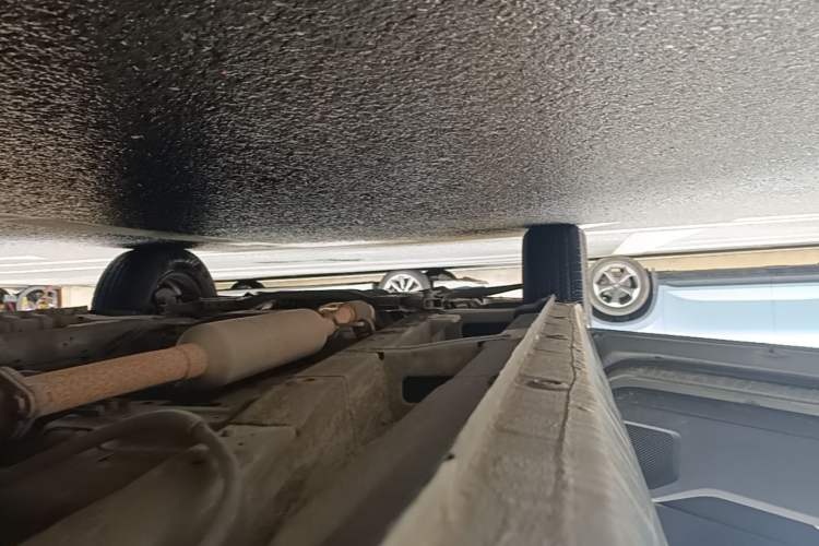 Used Wuling Hongguang PLUS 2020 1.5L Manual Standard Edition 5 Seats Left Side Sill