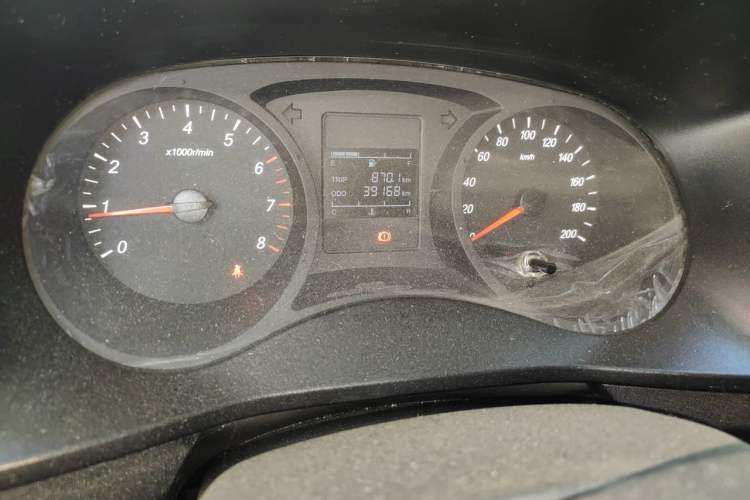 Used Wuling Hongguang PLUS 2020 1.5L Manual Standard Edition 5 Seats Odometer Close Up