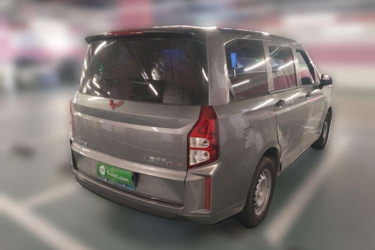 Used Wuling Hongguang PLUS 2020 1.5L Manual Standard Edition 5 Seats Rear Right 45 Deg