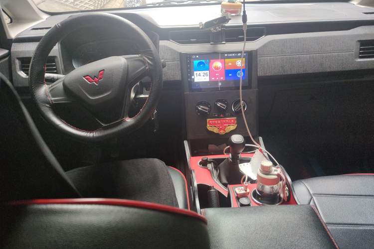 Used Wuling Hongguang PLUS 2020 1.5L Manual Standard Edition 5 Seats Steering Wheel