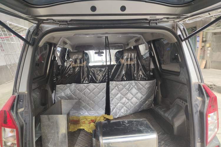 Used Wuling Hongguang PLUS 2020 1.5L Manual Standard Edition 5 Seats Trunk