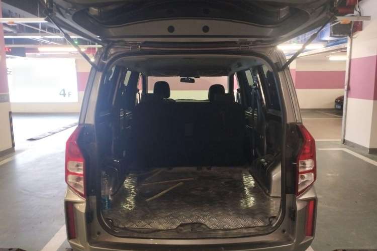 Used Wuling Hongguang PLUS 2020 1.5L Manual Standard Edition 5 Seats Trunk