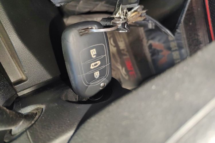 Used Wuling Hongguang PLUS 2020 1.5L Manual Standard Edition 5 Seats Vehicle Key