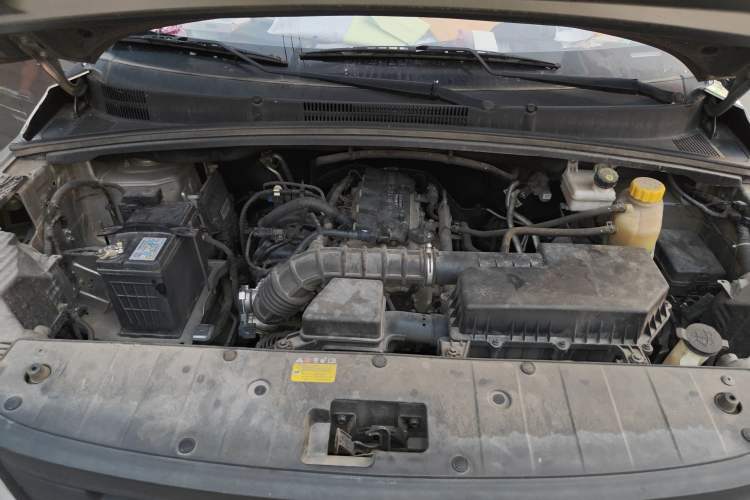 Used Wuling Hongguang PLUS 2020 1.5L Manual Standard Edition 5 Seats Engine Bay