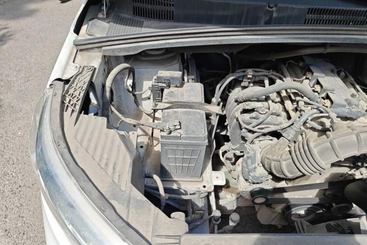 Used Wuling Hongguang PLUS 2020 1.5L Manual Standard Edition 5 Seats Engine Bay Right