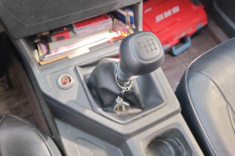 Used Wuling Hongguang PLUS 2020 1.5L Manual Standard Edition 5 Seats Gear Lever