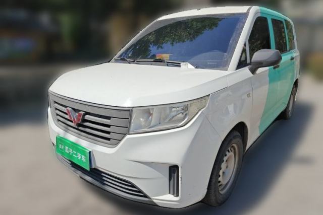 Used Wuling Hongguang PLUS 2020 1.5L Manual Standard Edition 5 Seats