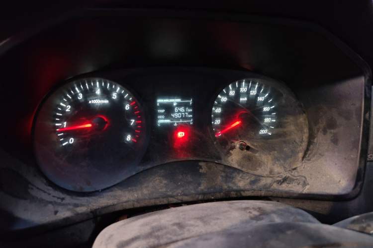 Used Wuling Hongguang PLUS 2020 1.5L Manual Standard Edition 5 Seats Odometer Close Up