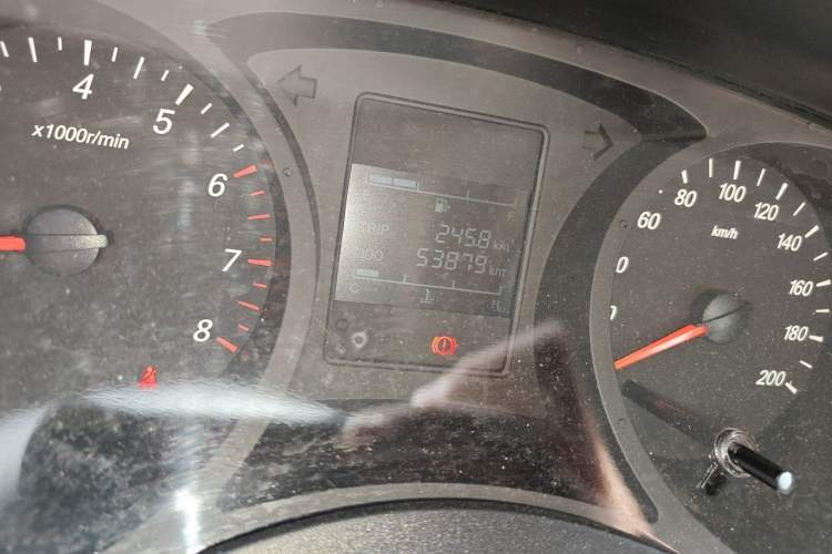 Used Wuling Hongguang PLUS 2020 1.5L Manual Standard Edition 5 Seats Odometer Close Up