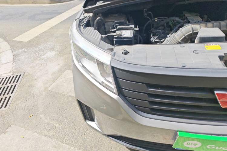 Used Wuling Hongguang PLUS 2020 1.5L Manual Standard Edition 5 Seats Right Front Headlight