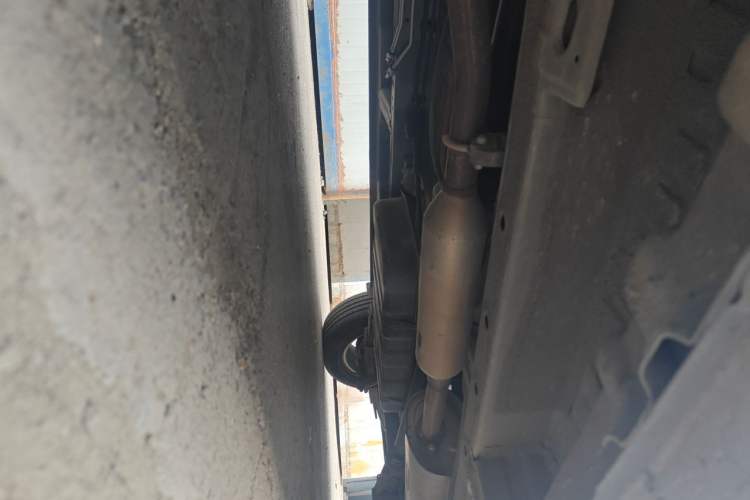Used Wuling Hongguang PLUS 2020 1.5L Manual Comfort 7-Seater Chassis Front Left