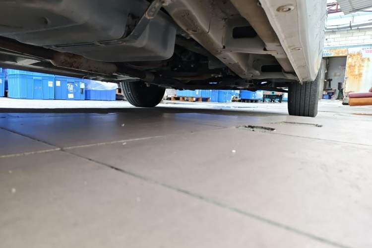 Used Wuling Hongguang PLUS 2020 1.5L Manual Standard Edition 7-Seater Chassis Rear Right