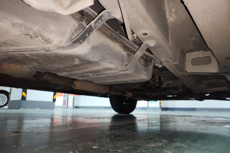 Used Wuling Hongguang PLUS 2020 1.5L Manual Standard Edition 7-Seater Chassis Rear Right