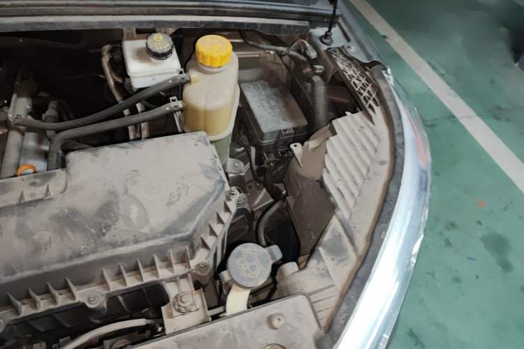 Used Wuling Hongguang PLUS 2020 1.5L Manual Standard Edition 7-Seater Engine Bay Left