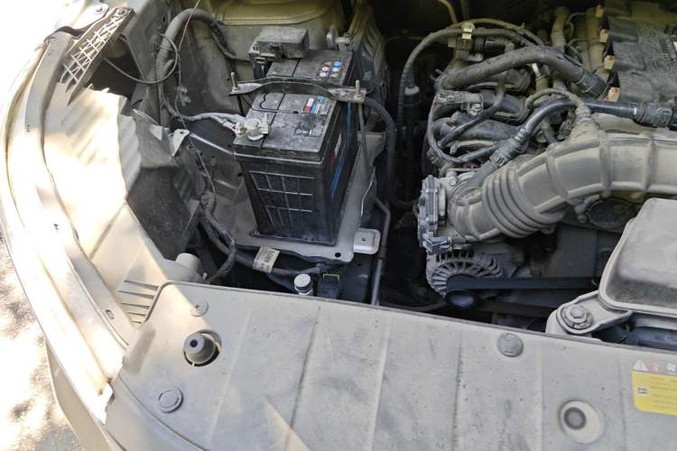 Used Wuling Hongguang PLUS 2020 1.5L Manual Standard Edition 5 Seats Engine Bay Right