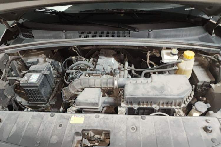 Used Wuling Hongguang PLUS 2020 1.5L Manual Standard Edition 7-Seater Engine Bay