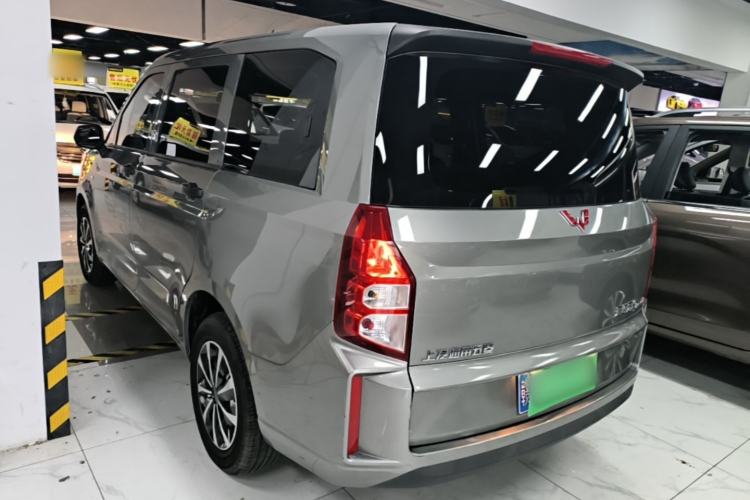 Used Wuling Hongguang PLUS 2020 1.5L Manual Standard Edition 5 Seats Exterior 2