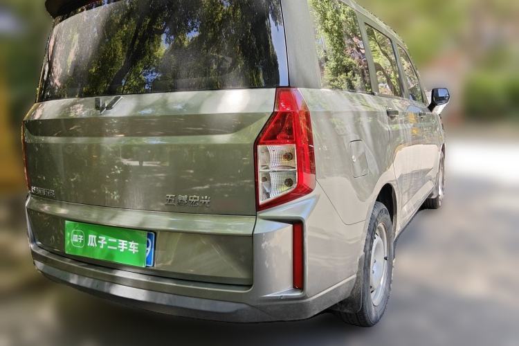Used Wuling Hongguang PLUS 2020 1.5L Manual Standard Edition 5 Seats Exterior 5