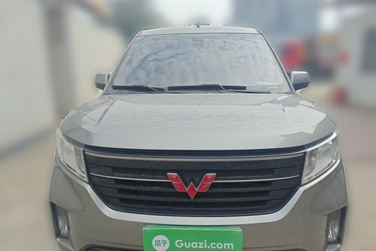 Used Wuling Hongguang PLUS 2020 1.5L Manual Comfort 7-Seater Front