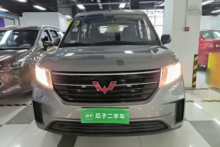 Used Wuling Hongguang PLUS 2020 1.5L Manual Standard Edition 5 Seats Front